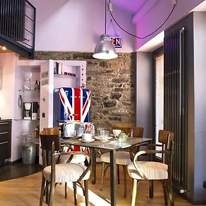 Casa Rossa - Bymyhomeincomo Cernobbio