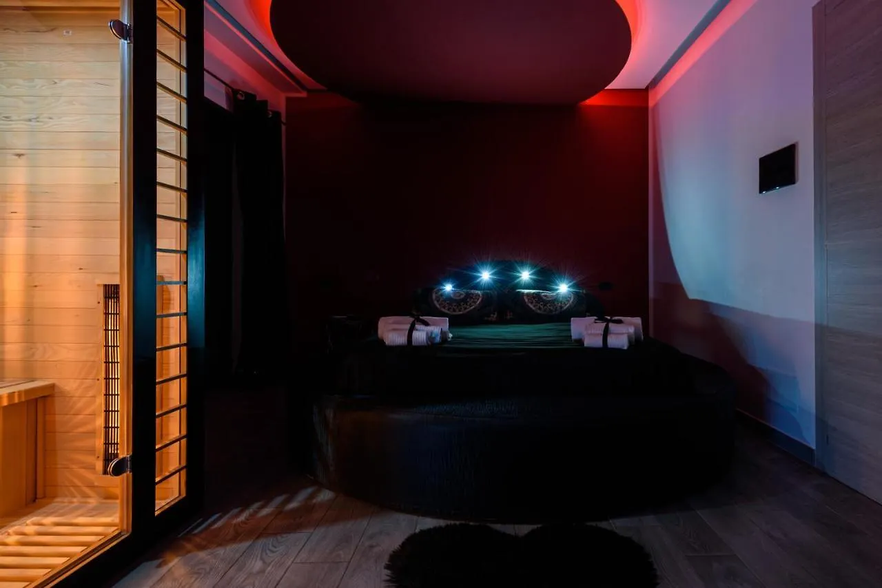 B&B Believe Con Spa Privata Naples 0*,  Italy